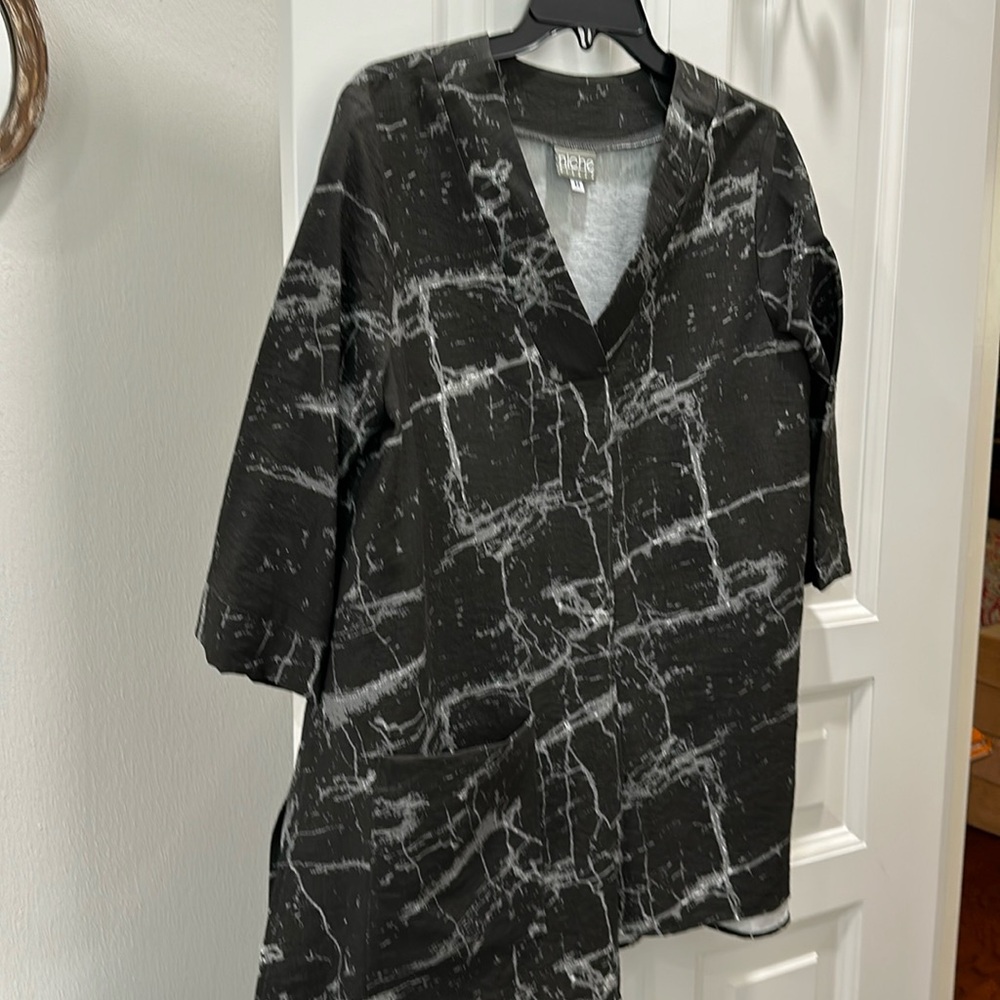 Niche Travel Tunic